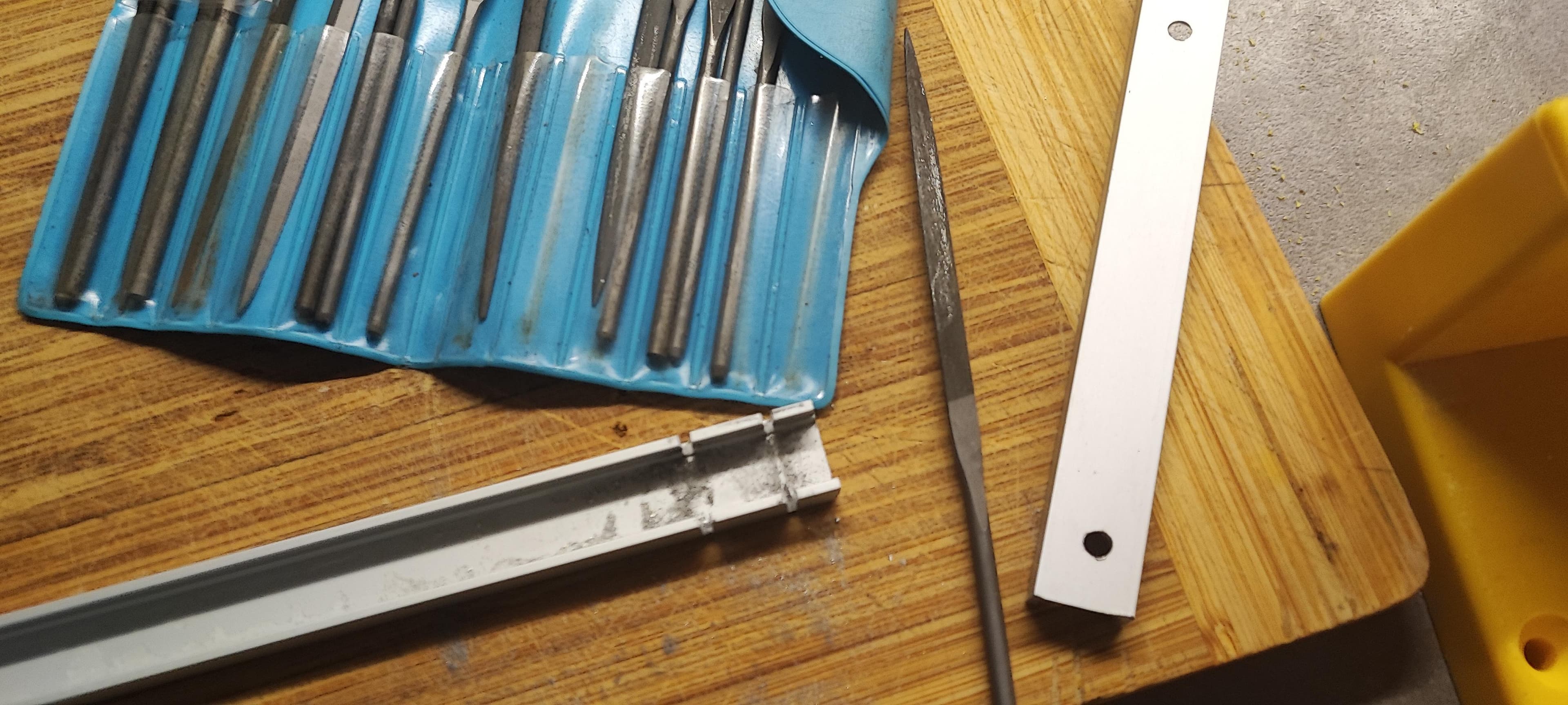 Measuring and Cutting the Aluminum Profiles