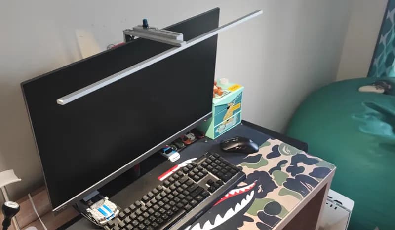 Computer Monitor Light for Desk 2 Home Assistant ESP32.