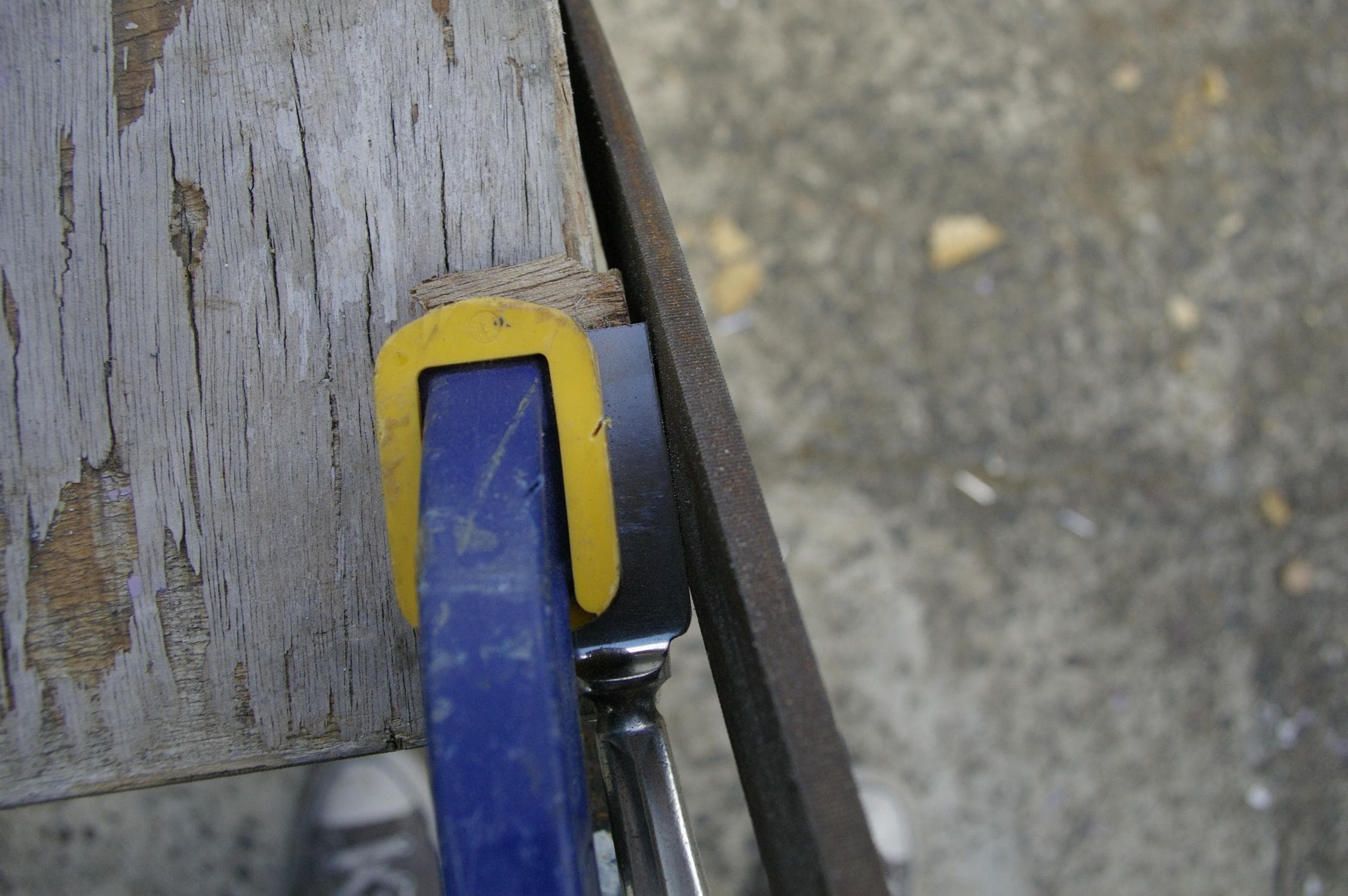 The (not Swivel) Knife