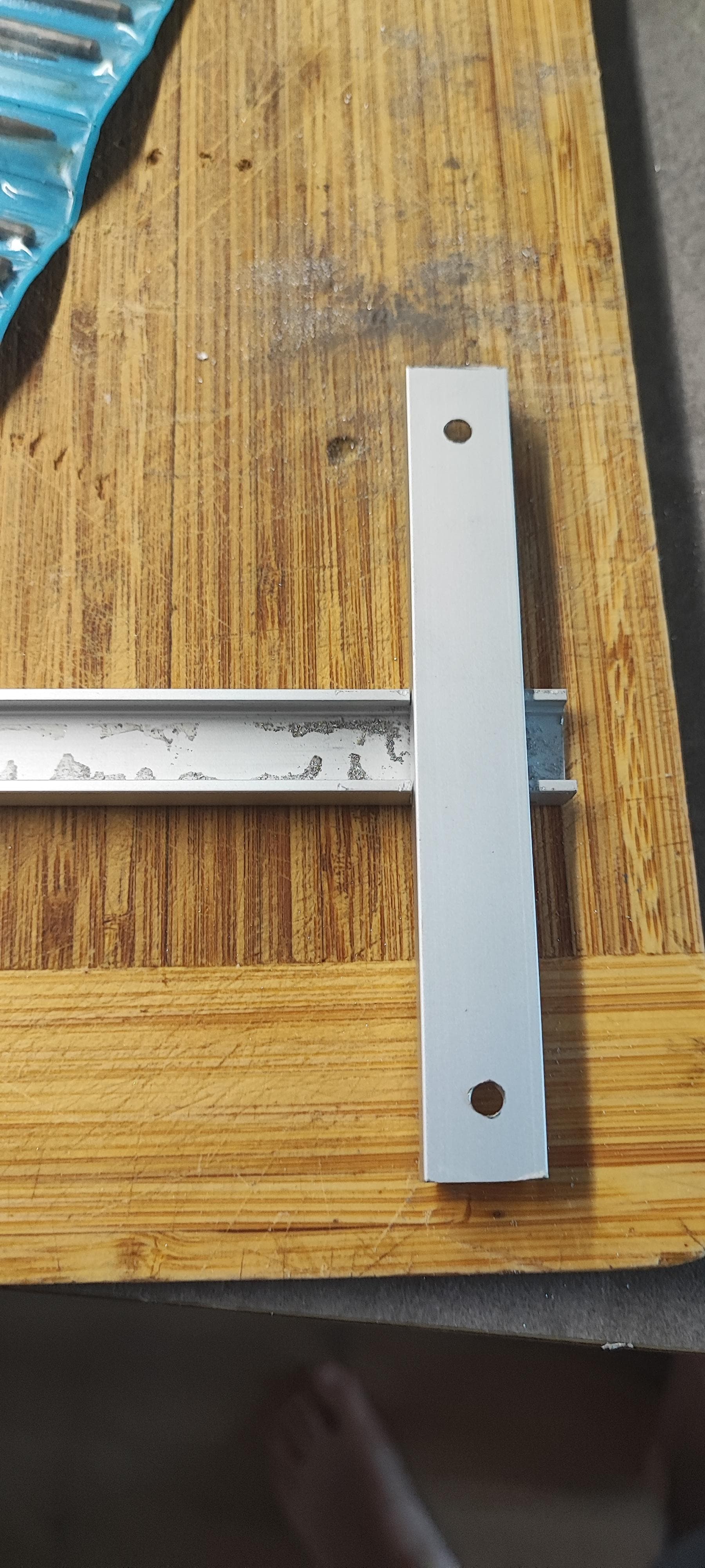 Measuring and Cutting the Aluminum Profiles