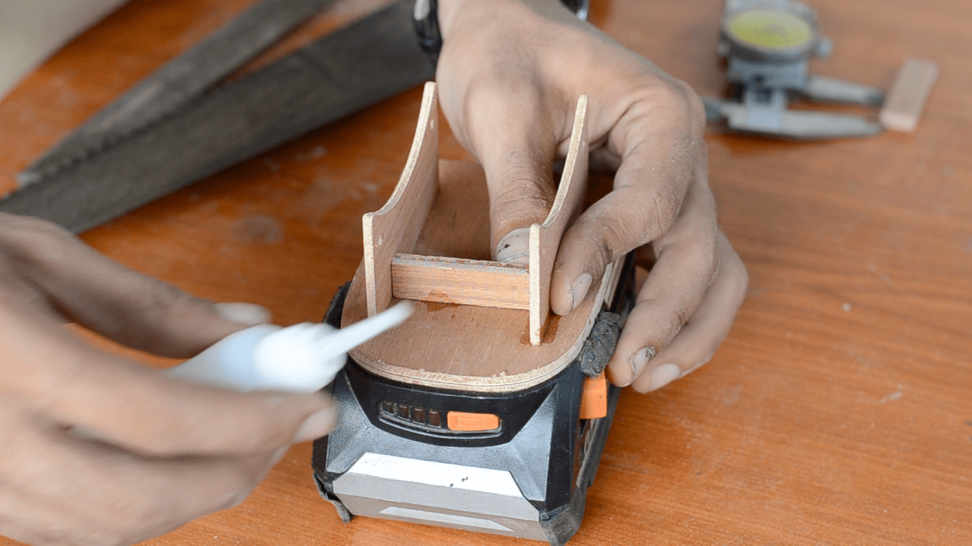 Base/Battery Adapter