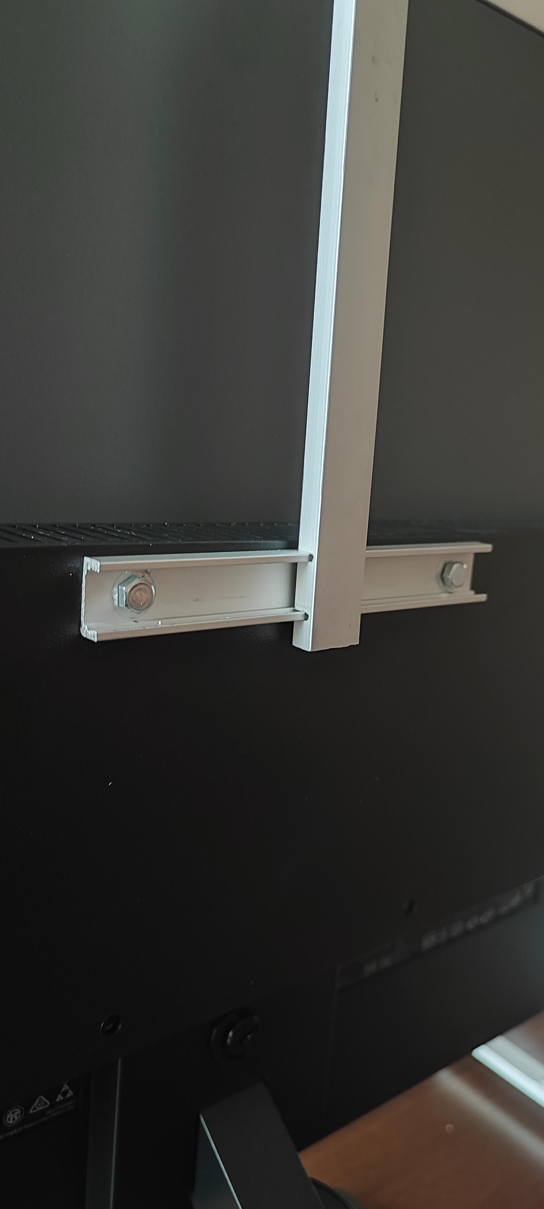 Measuring and Cutting the Aluminum Profiles