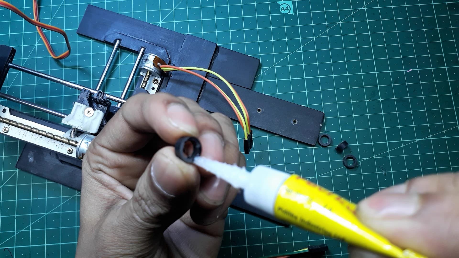 Solder Wire With Motors