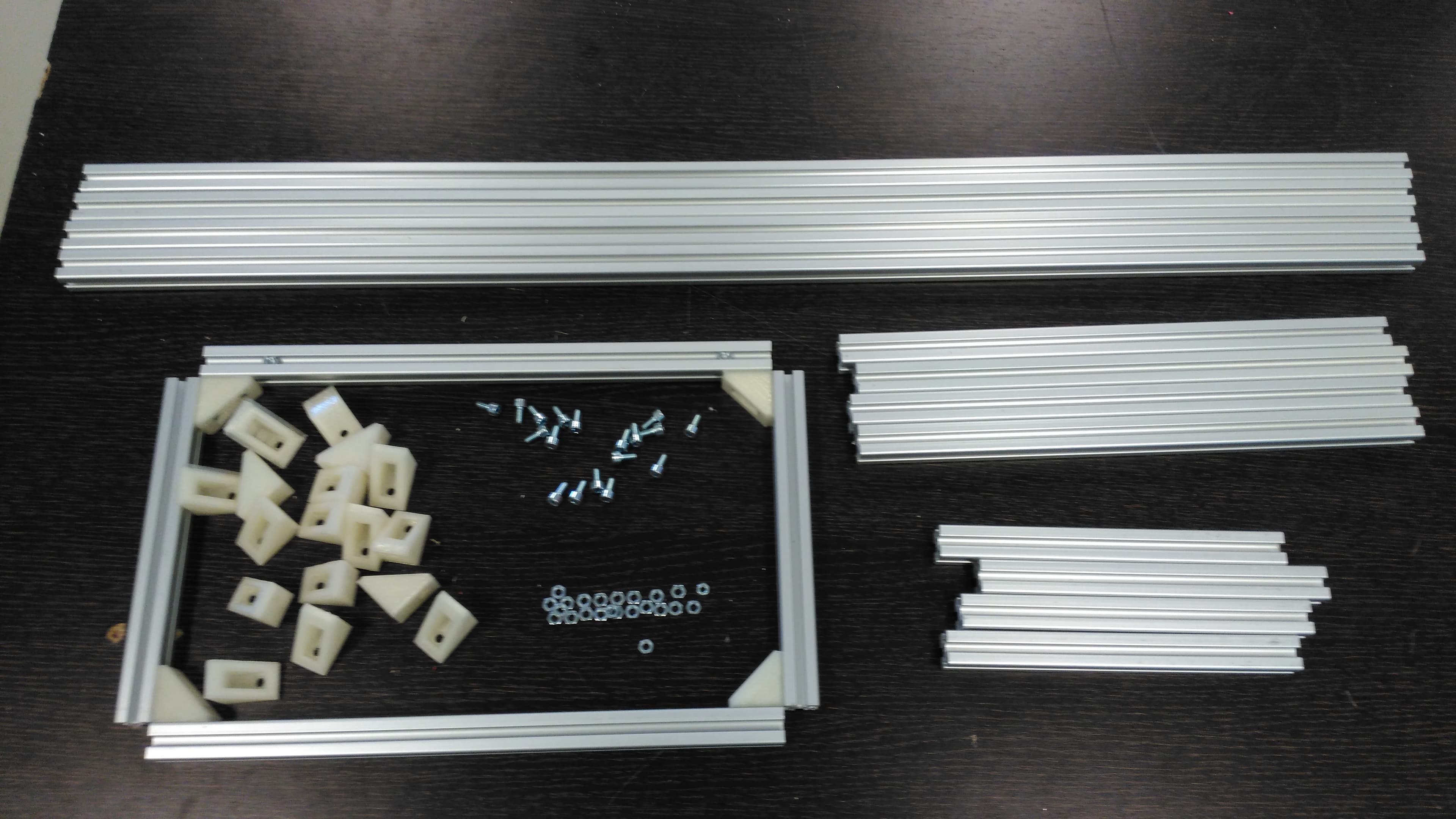 The 20x20 Aluminum Slot Profile Frame