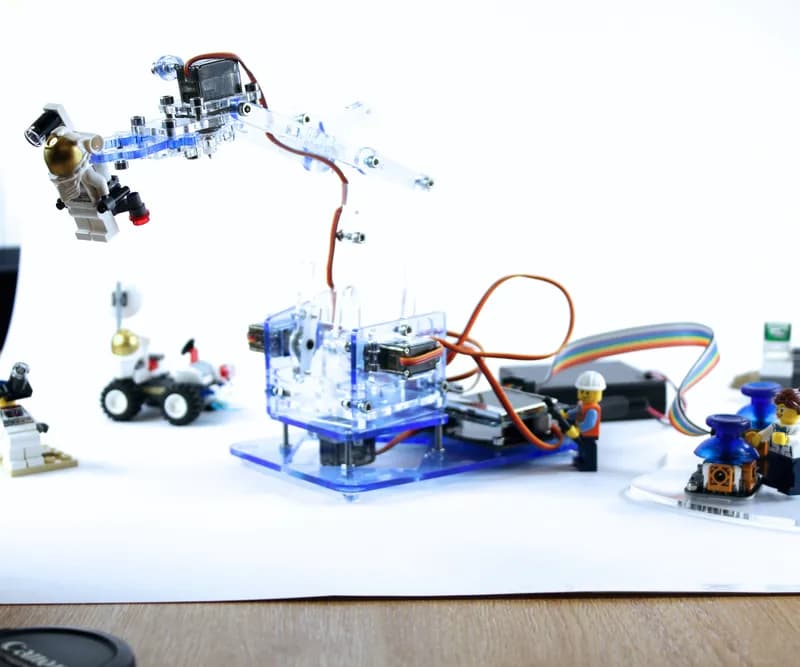 MeArm V1.1 - Tiny Open Source Robot Arm - Arduino, Raspberry Pi, Micro:bit Compatible