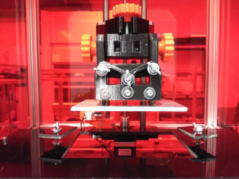 RooBee One - SLA DLP Aluminum Frame 3D Printer