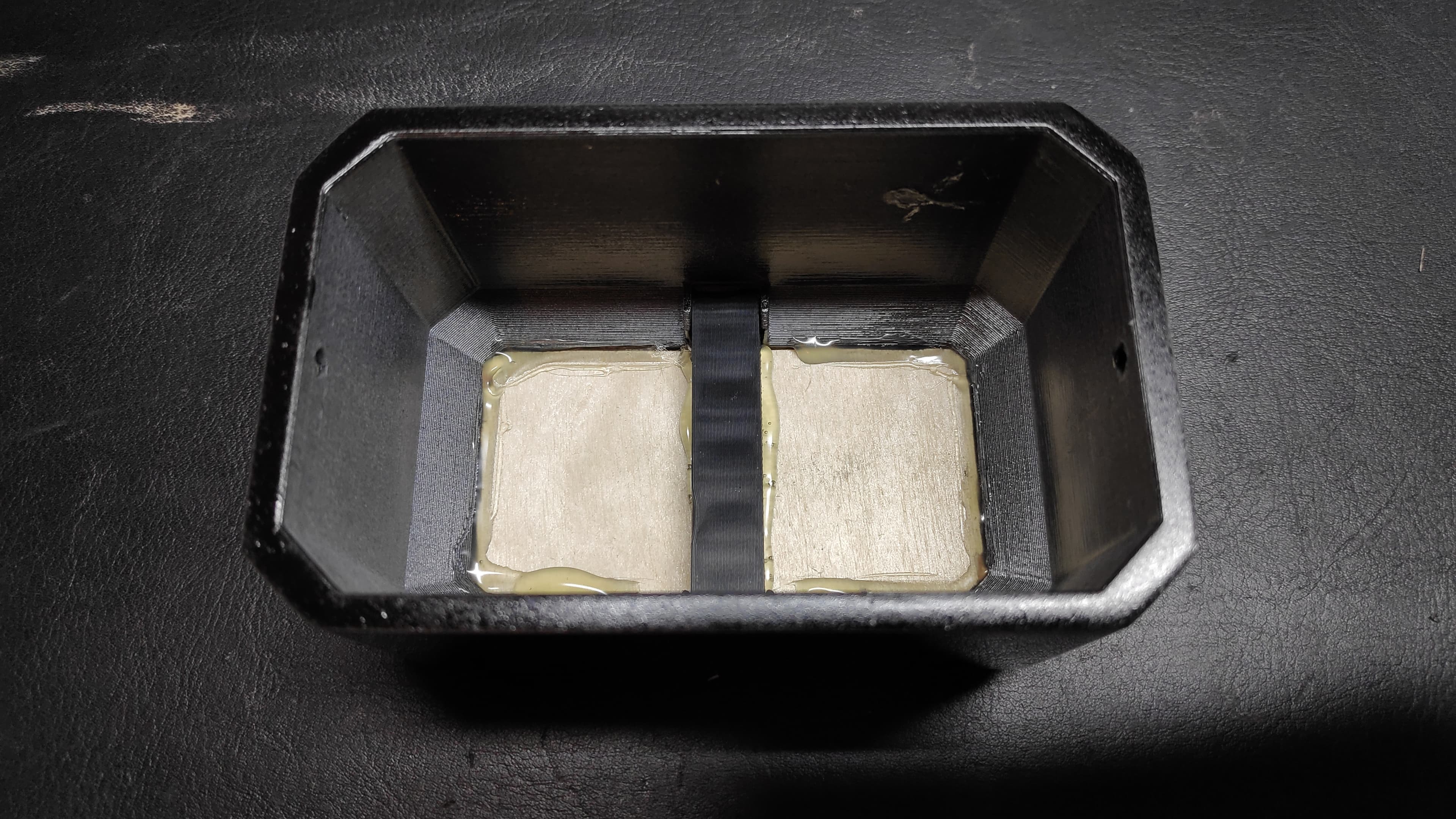 Case Assembly: Faceplate (optional)