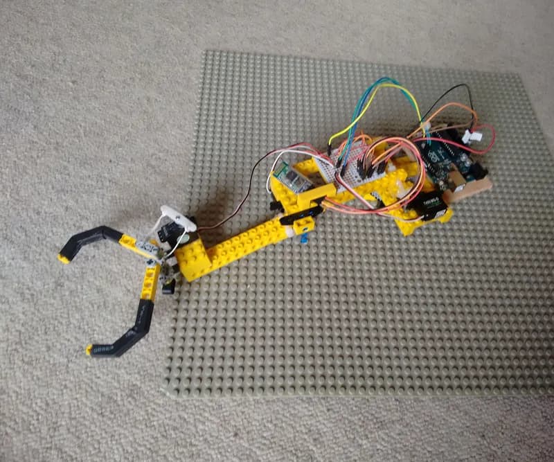 Bluetooth Robot Arm + App | Arduino & Android