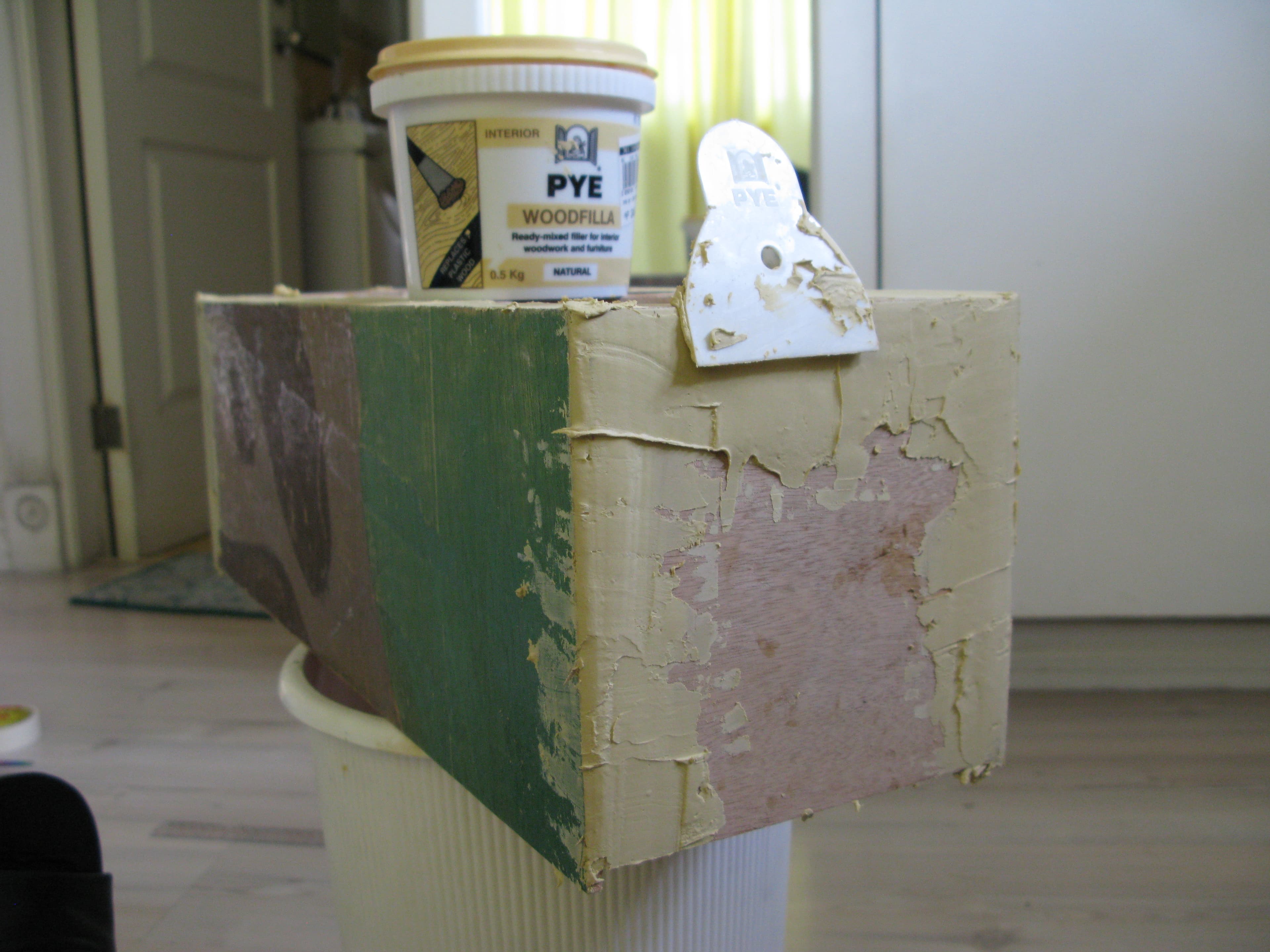 Applying Wood FIller