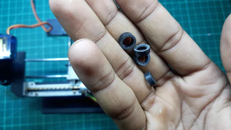 Solder Wire With Motors