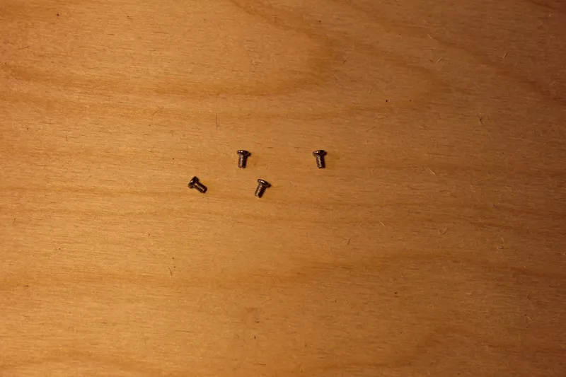 Attach the Servo Horns to the Appropriate Levers!