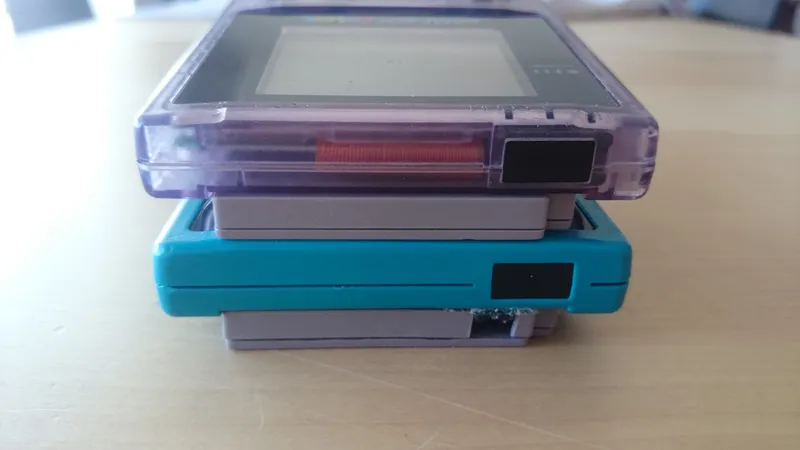 GameDroid Vs GameBoy