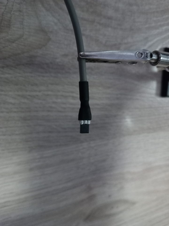 DS18B20 temperature sensor