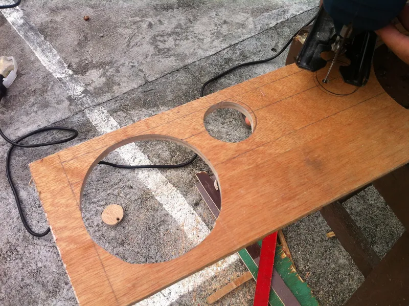 Cutting the Wood (Jigsaw)