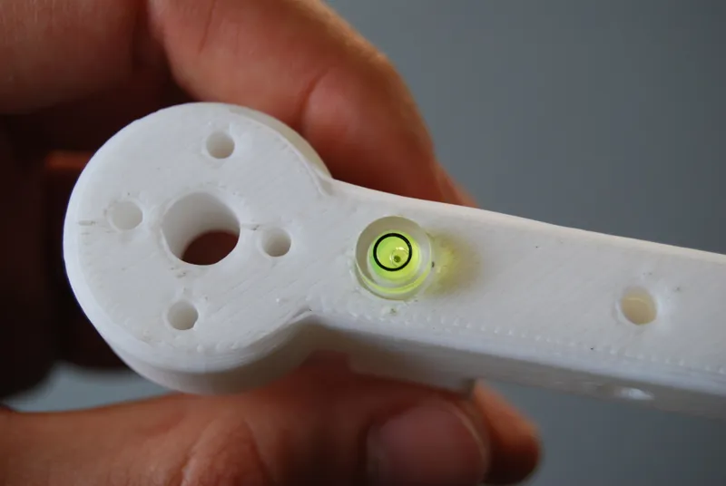 Attaching the Motors to the Motor Mounts