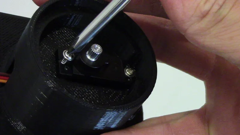 Assemble Base Servo