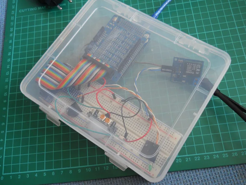 Connecting the Cables