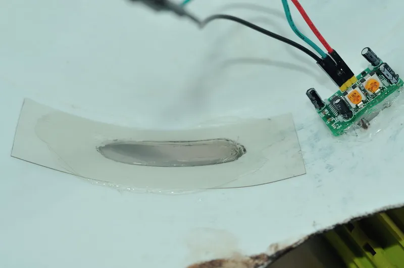 Glue Flash Plate and Sensor