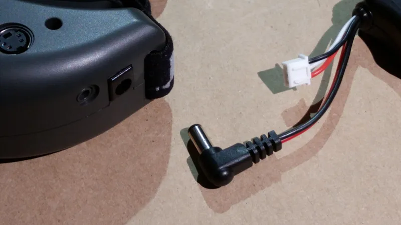 Attach Battery and Antenna to Fat Shark Goggles