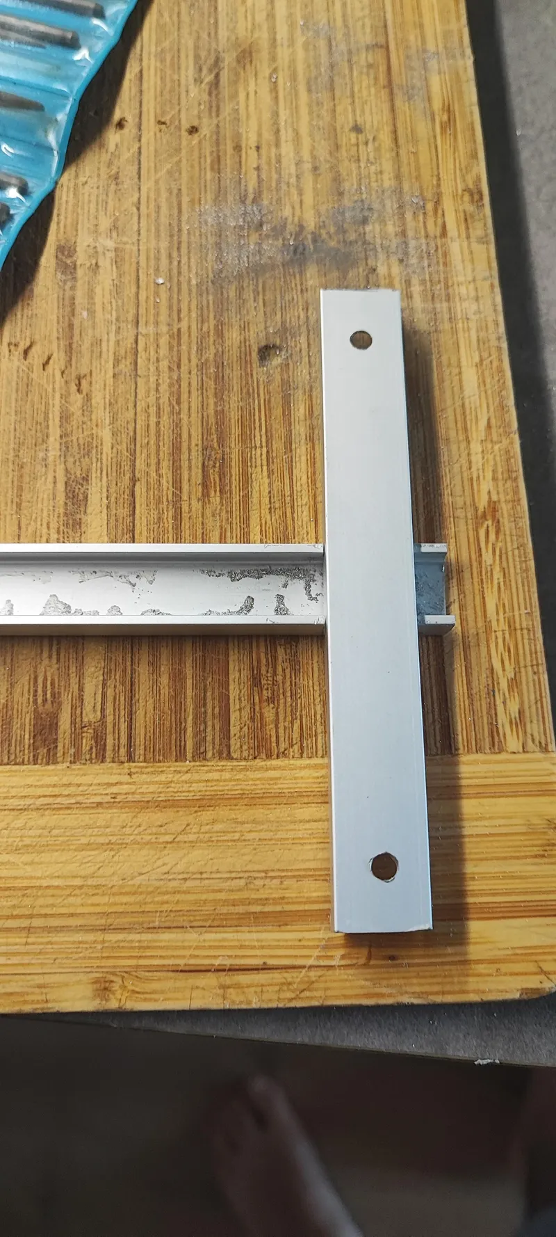 Measuring and Cutting the Aluminum Profiles