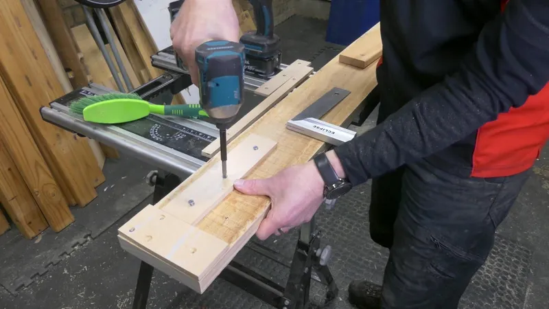 Jig #3: Narrow Stock Ripping Jig