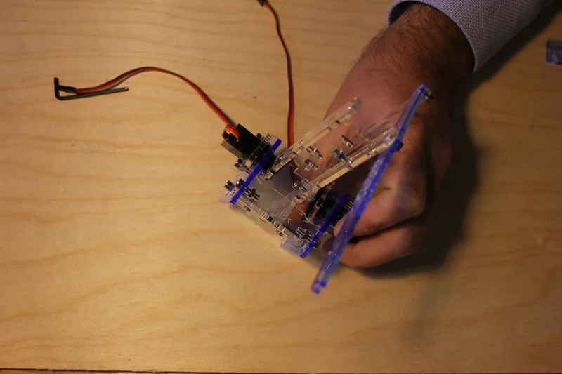 Assemble the Base - Right Side and Centre Strut (you Will Hate Me)