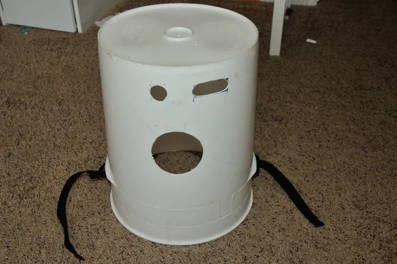 Cutting Holes in Bucket