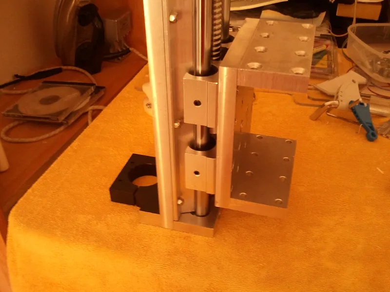 Z Axis Guide and Transmission System