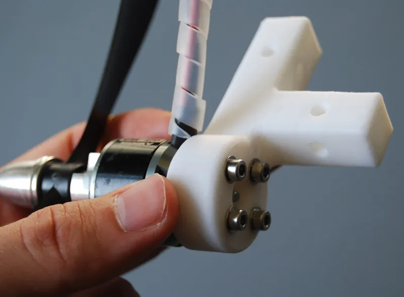 Attaching the Motors to the Motor Mounts