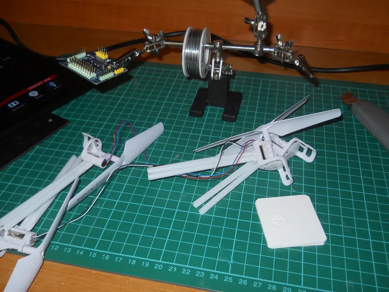 Soldering Motors to the Driver