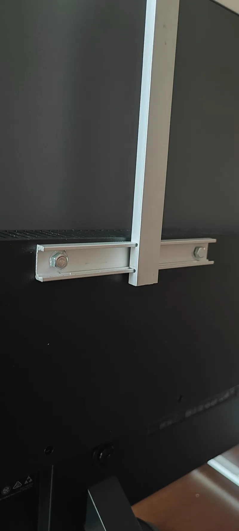 Measuring and Cutting the Aluminum Profiles