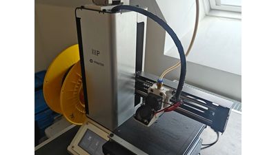 Monoprice select mini (pro) moving extruder outside frame and Z-axis TR8 nut bracket.